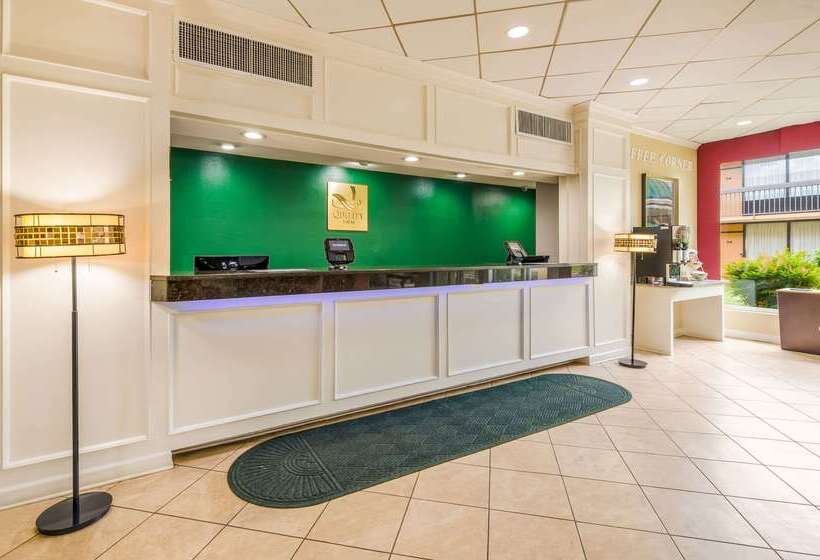 فندق Quality Inn Roanoke Airport