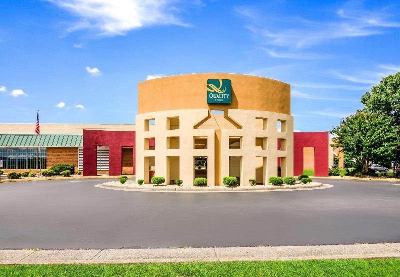 فندق Quality Inn Roanoke Airport
