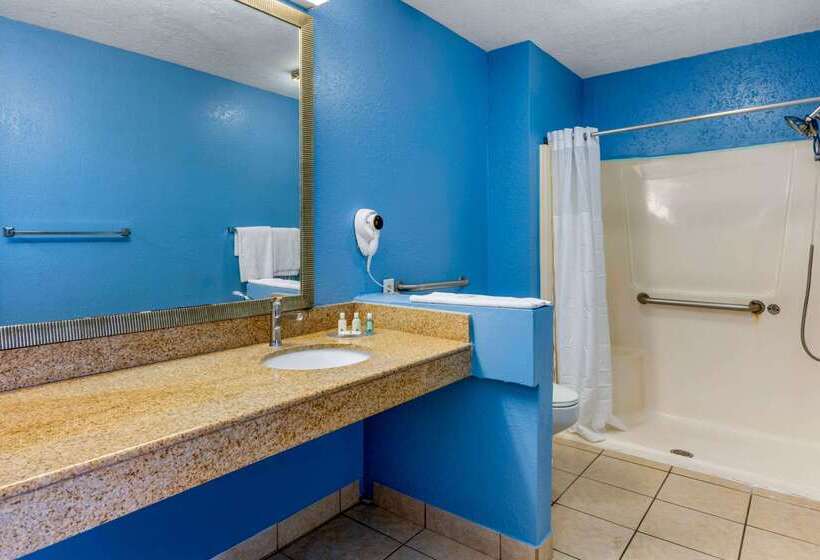 فندق Quality Inn Sarasota North Near Lido Key Beach