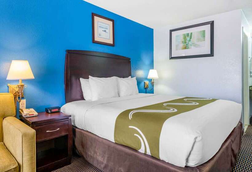 فندق Quality Inn Sarasota North Near Lido Key Beach