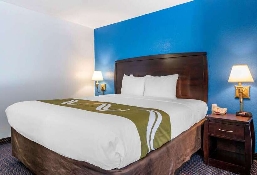 فندق Quality Inn Sarasota North Near Lido Key Beach