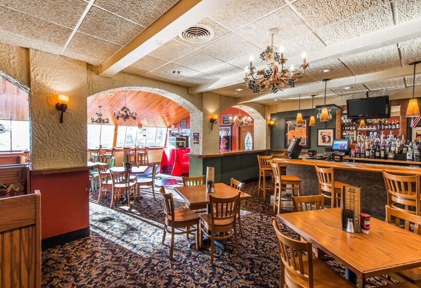 فندق Quality Inn & Suites Conference Center Across From Casino