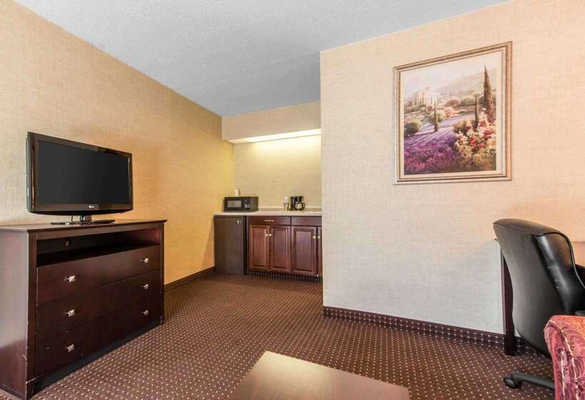 فندق Quality Inn & Suites Conference Center Across From Casino
