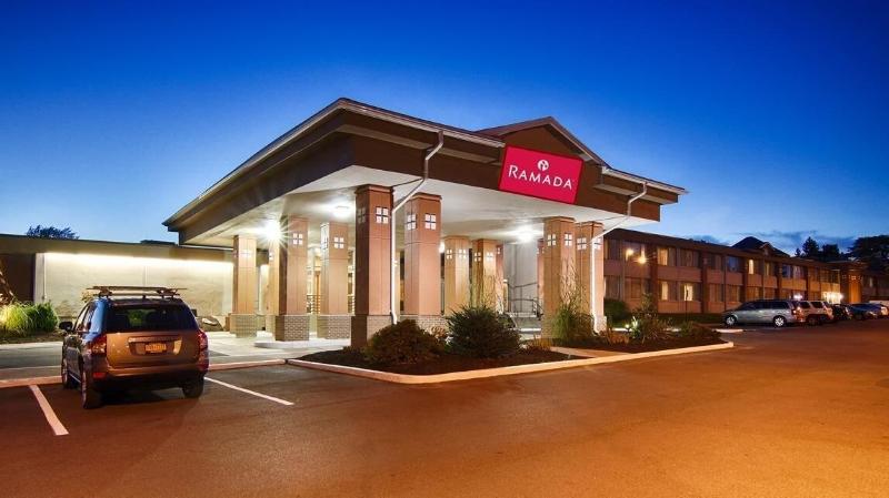 ホテル Quality Inn & Suites East Syracuse  Carrier Circle
