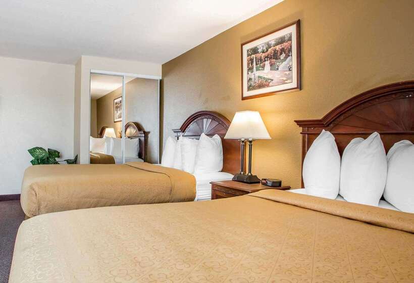 호텔 Quality Inn & Suites Middletown   Franklin