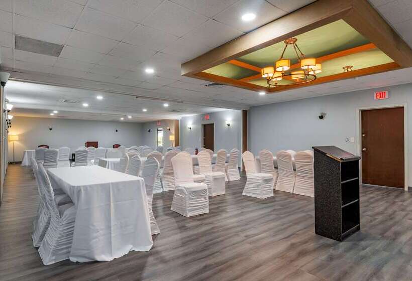 فندق Quality Inn