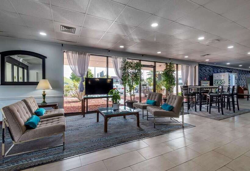 فندق Quality Inn