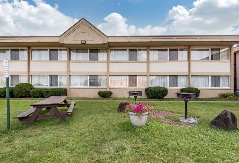 ホテル Quality Inn & Suites Vestal Binghamton Near University