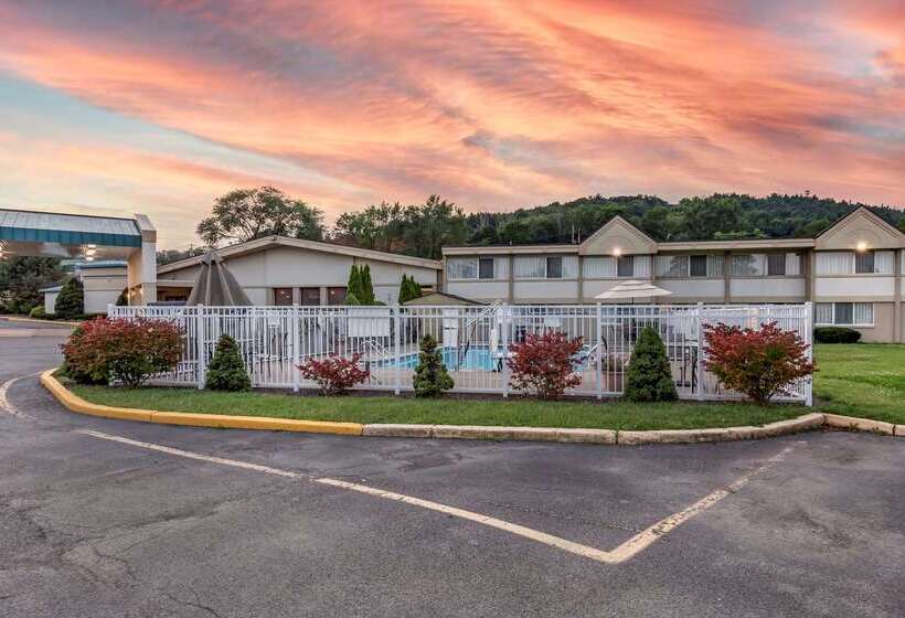 酒店 Quality Inn & Suites Vestal Binghamton Near University