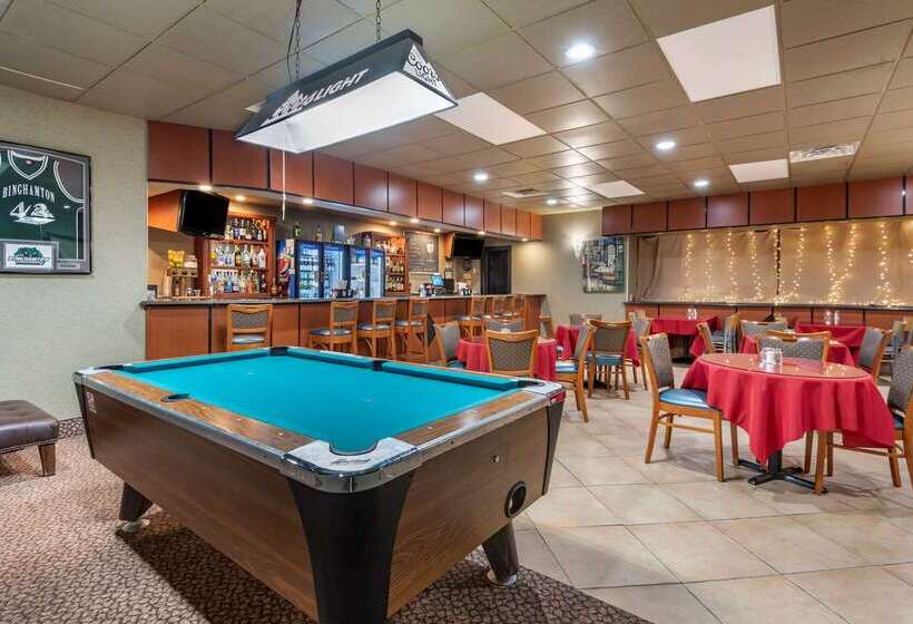 ホテル Quality Inn & Suites Vestal Binghamton Near University