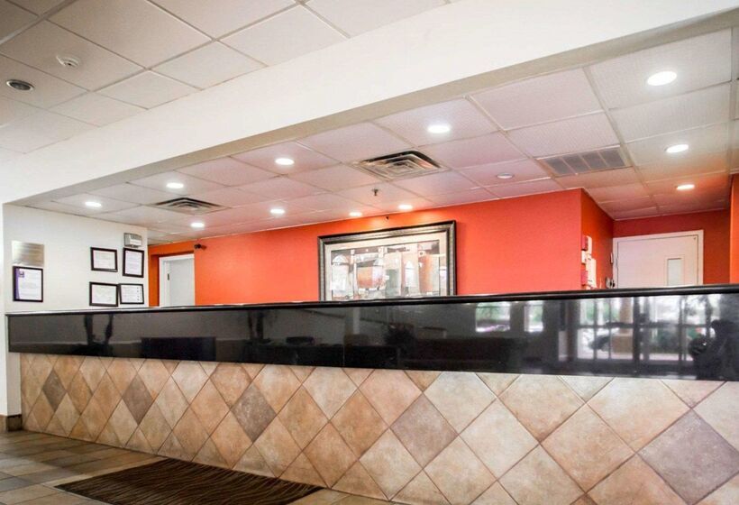 酒店 Quality Inn & Suites Winter Park Village Area