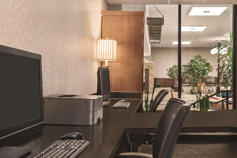 Radisson Hotel Fort Worth North Fossil Creek