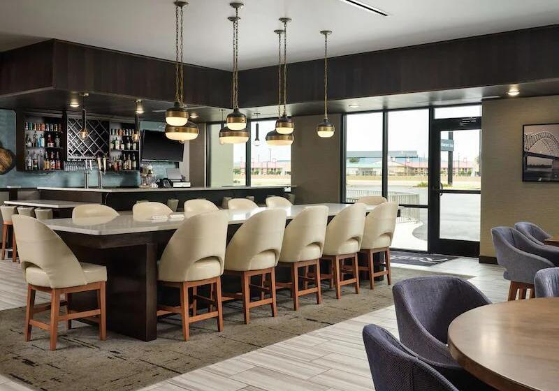 Radisson Hotel West Memphis