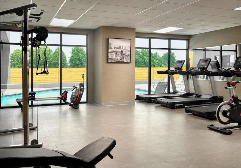 Radisson Hotel West Memphis