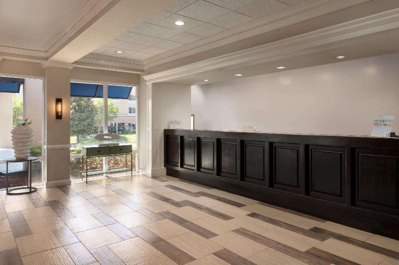 فندق Ramada By Wyndham Augusta Fort Gordon