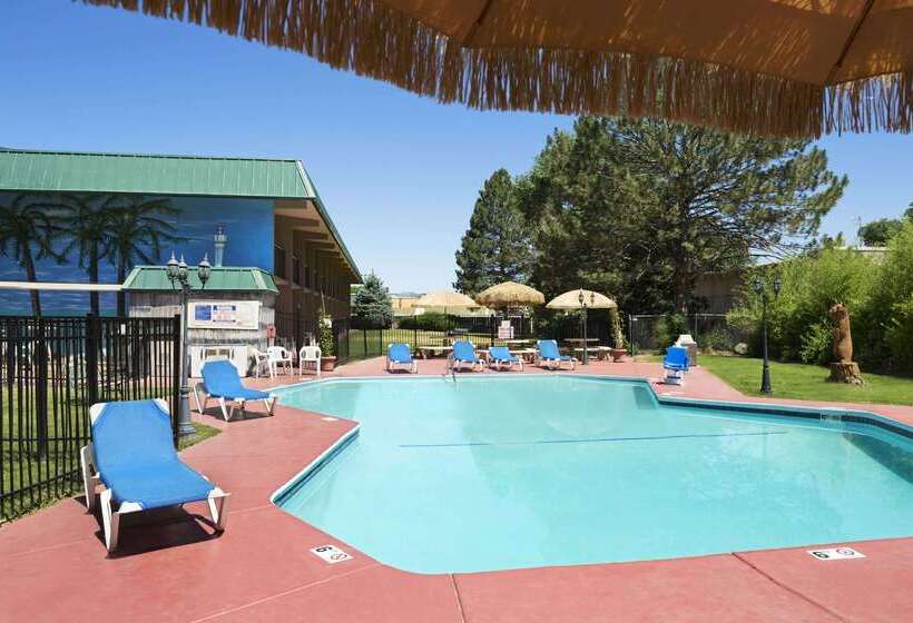 فندق Ramada By Wyndham Grand Junction