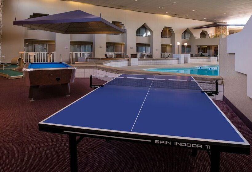 ホテル Ramada By Wyndham Midtown Grand Island