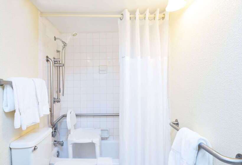 فندق Ramada By Wyndham Pikesville/baltimore North