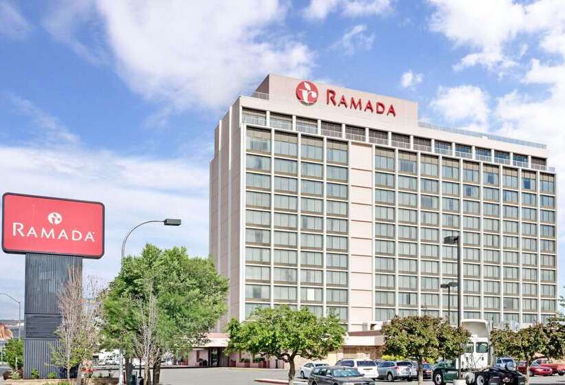Ramada By Wyndham Reno Hotel & Casino