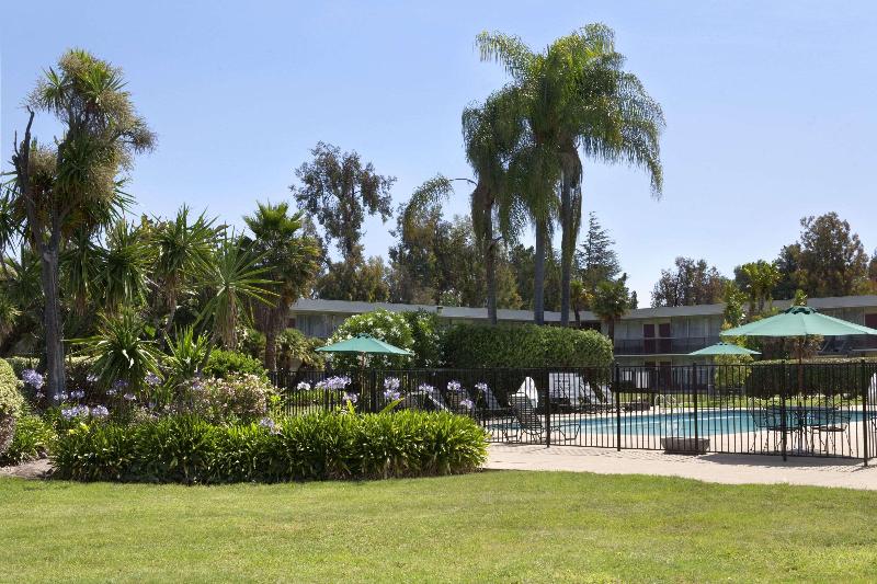 فندق Ramada By Wyndham Sunnyvale/silicon Valley