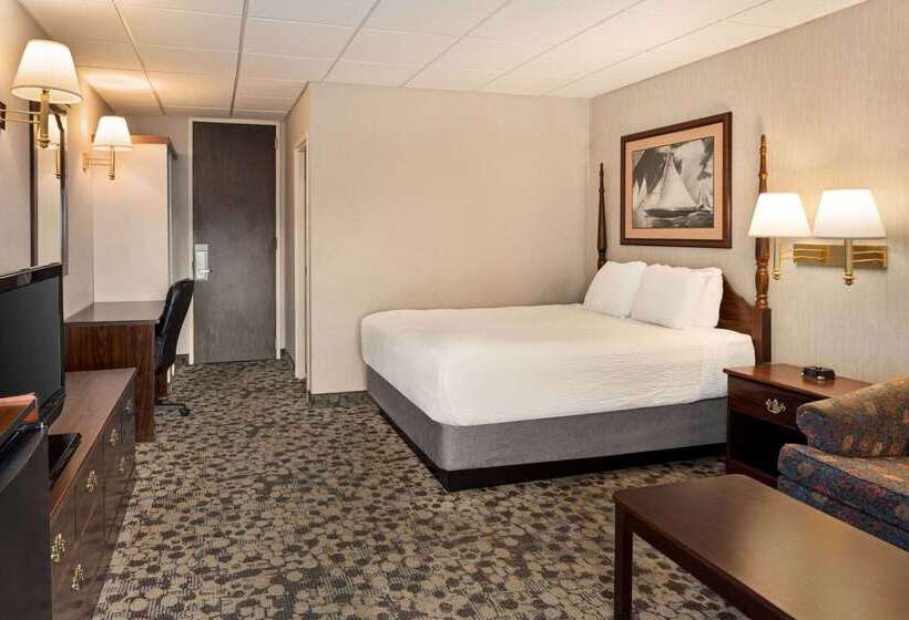 ホテル Ramada Plaza By Wyndham Portland