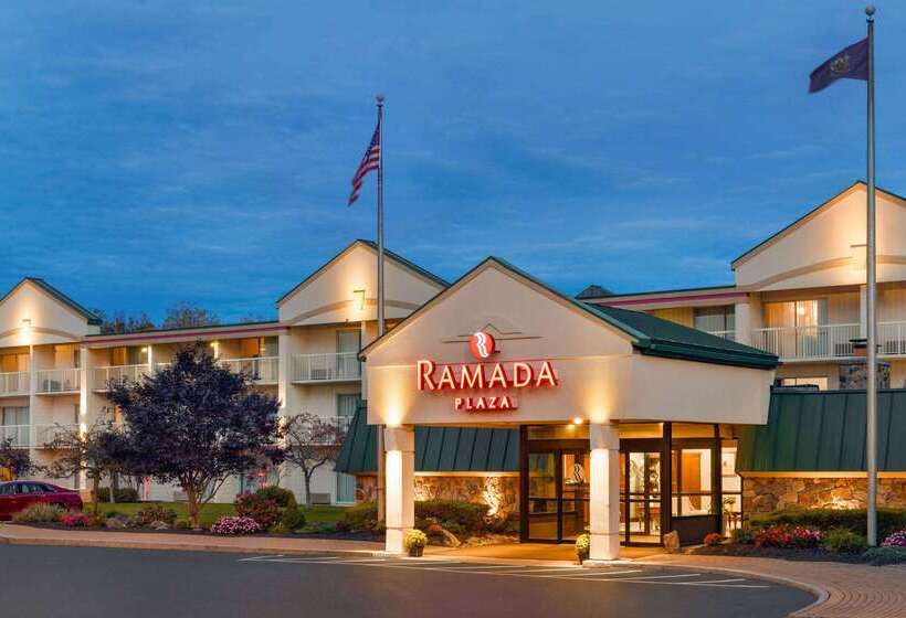 ホテル Ramada Plaza By Wyndham Portland