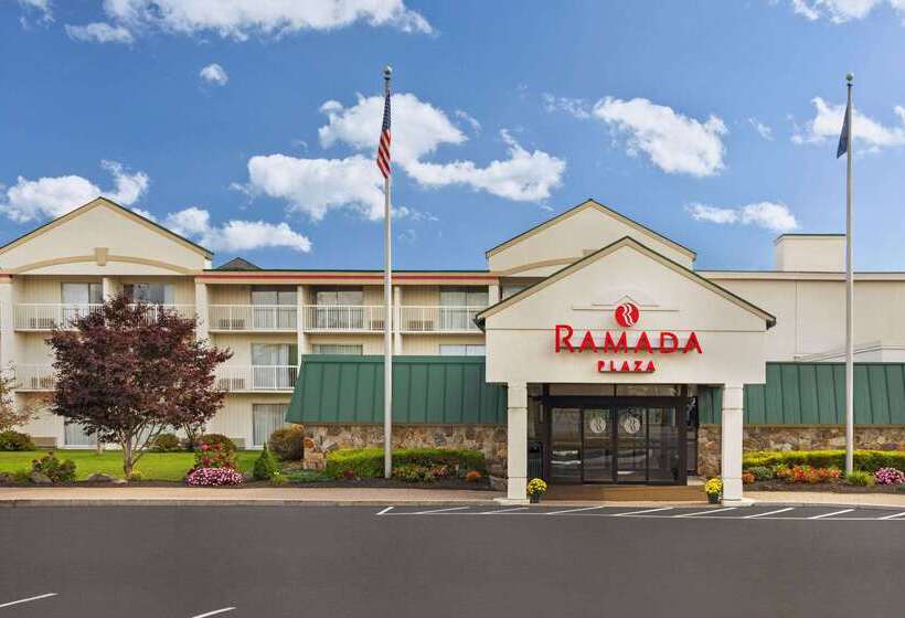 ホテル Ramada Plaza By Wyndham Portland