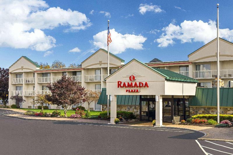 ホテル Ramada Plaza By Wyndham Portland