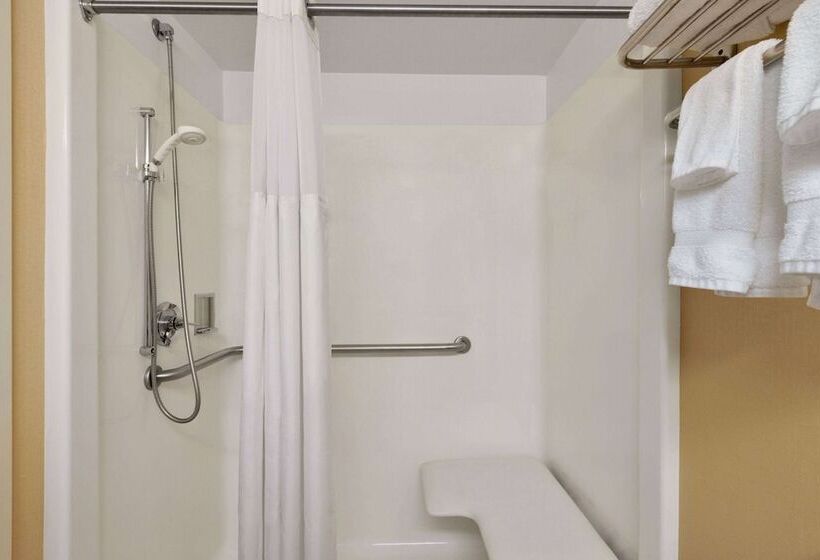 ホテル Ramada Plaza By Wyndham Portland