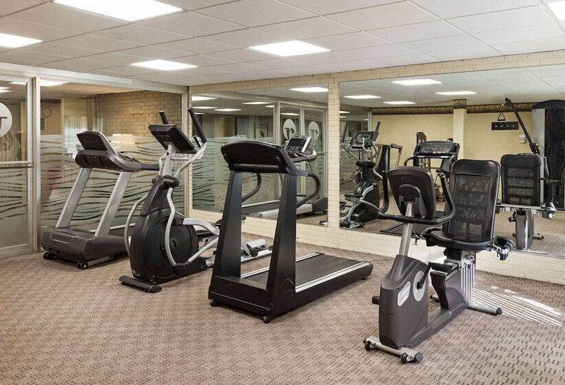 ホテル Ramada Plaza By Wyndham Portland