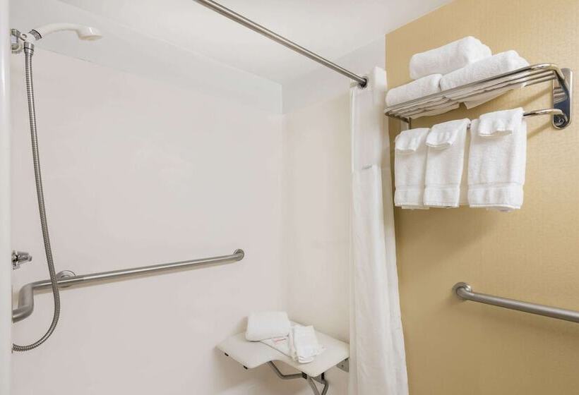 ホテル Ramada Plaza By Wyndham Portland