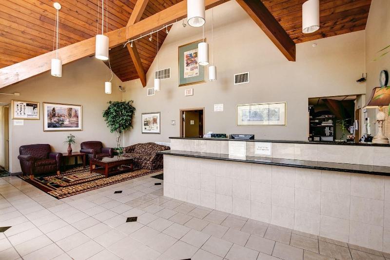 호텔 Red Carpet Inn