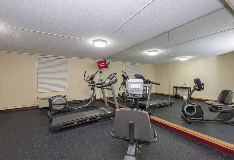 ホテル Red Roof Inn Knoxville Central – Papermill Road