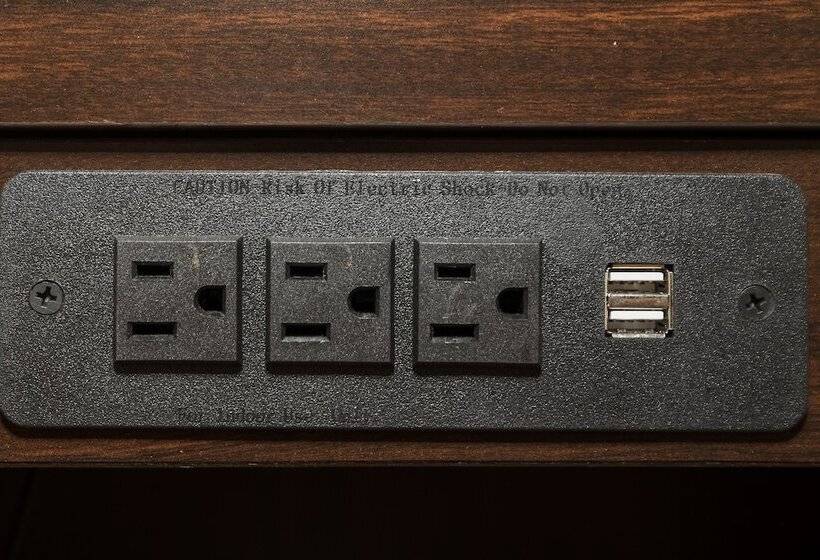 ホテル Red Roof Inn Knoxville Central – Papermill Road