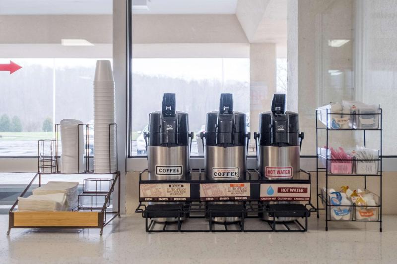 ホテル Red Roof Inn Knoxville Central – Papermill Road