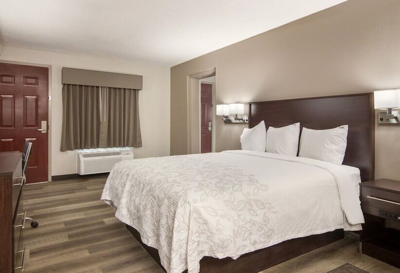 فندق Red Roof Inn Plus & Suites Erie