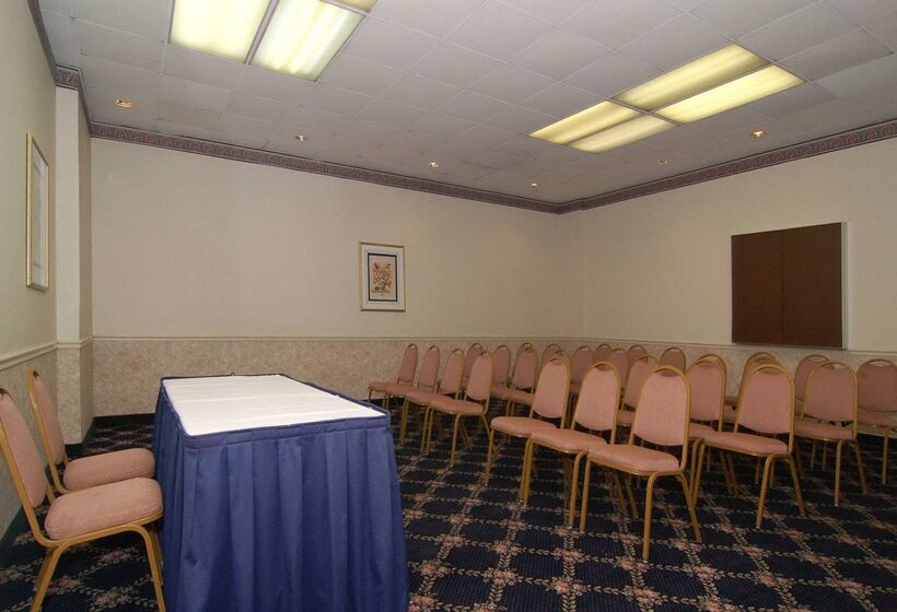 Отель Rodeway Inn