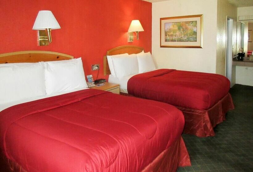 호텔 Rodeway Inn & Suites