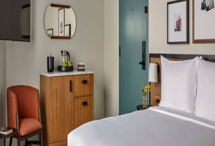 בית מלון כפרי Romer House Waikiki   Adults Only