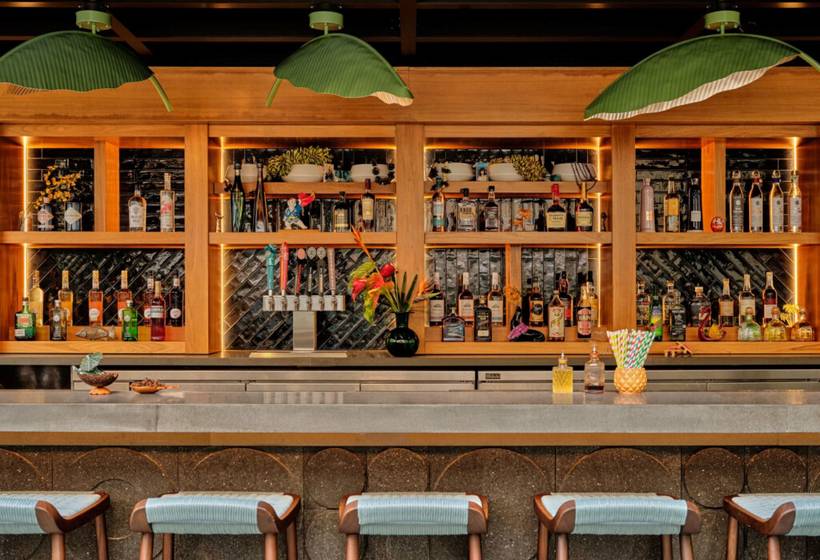 בית מלון כפרי Romer House Waikiki   Adults Only