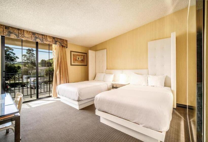 בית מלון כפרי Calle Joaquin   San Luis Obispo