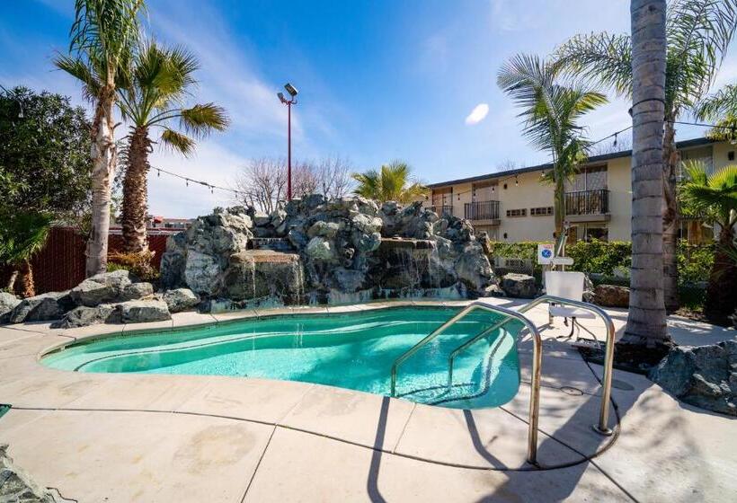 فندق Calle Joaquin   San Luis Obispo