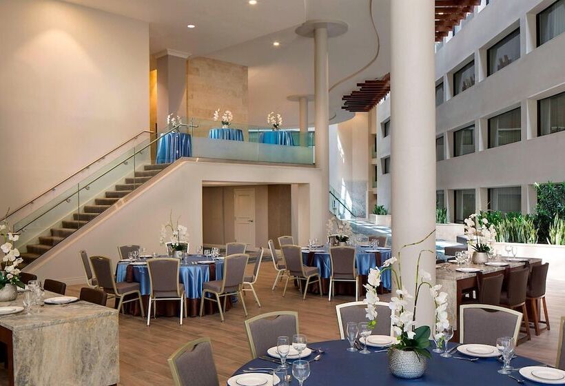 Отель San Antonio Marriott Northwest Medical Center