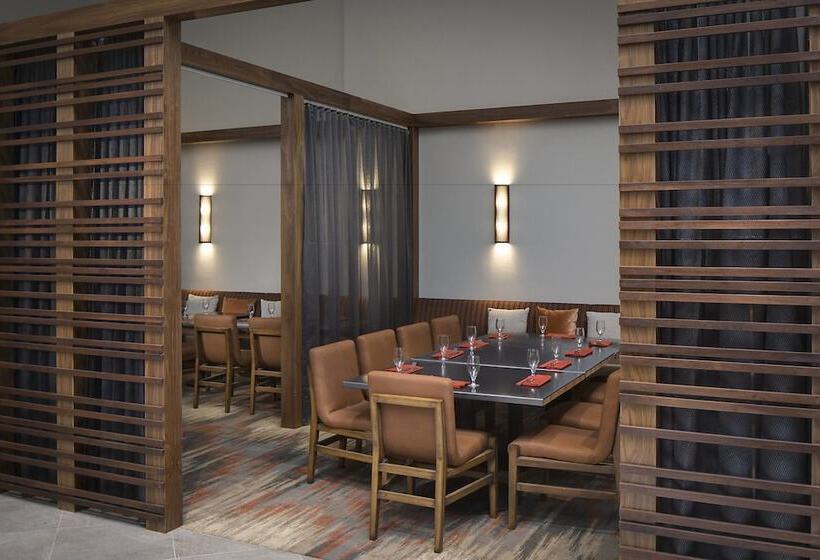 Отель San Antonio Marriott Northwest Medical Center