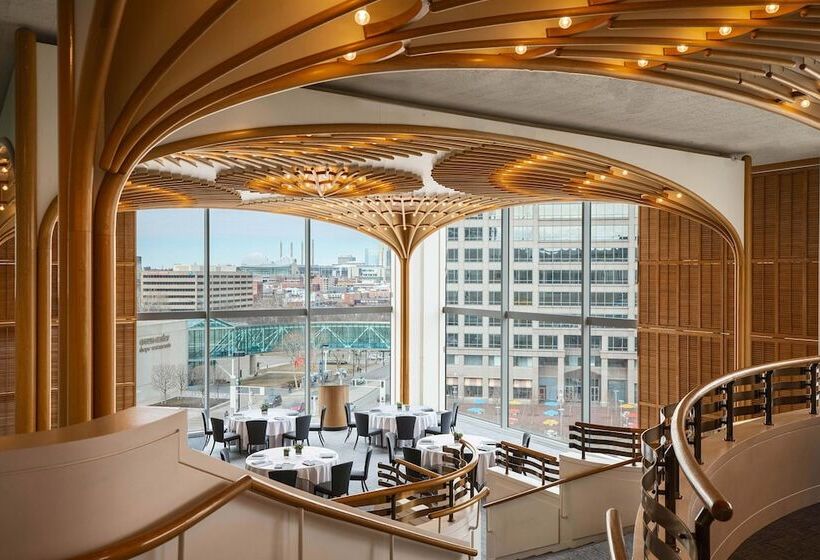 Sheraton Kansas City Hotel At Crown Center