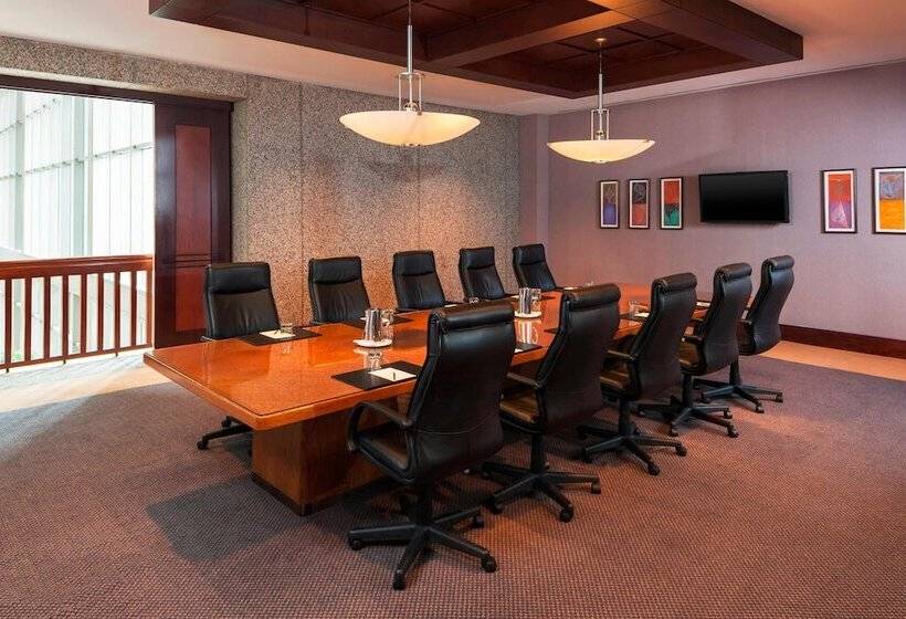 Sheraton Kansas City Hotel At Crown Center