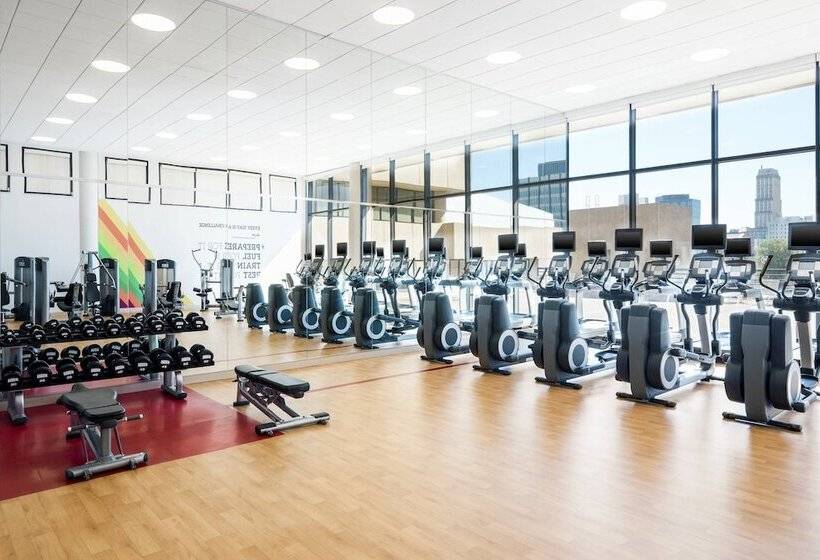 호텔 Sheraton Memphis Downtown