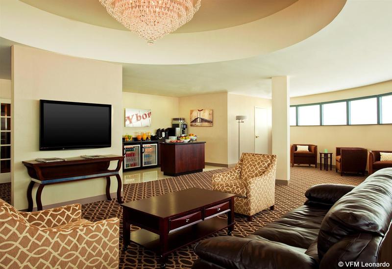 Отель Sheraton Tampa Brandon