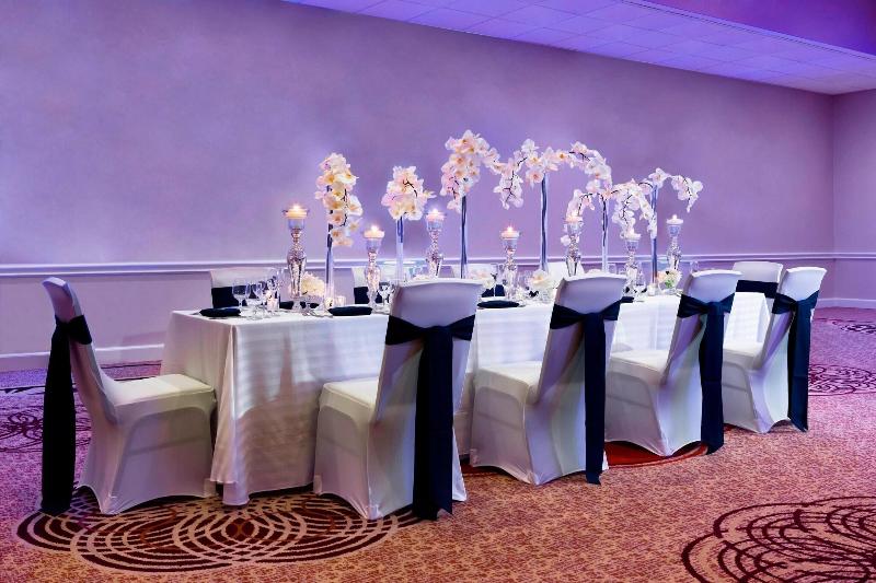 Отель Sheraton Tampa Brandon