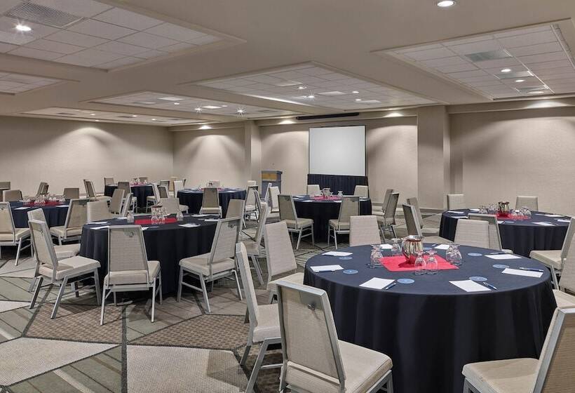 Sheraton Tucson Hotel & Suites